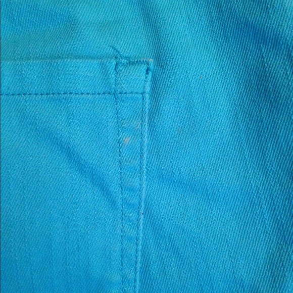 Turquoise stretch capris - Picture 7 of 8
